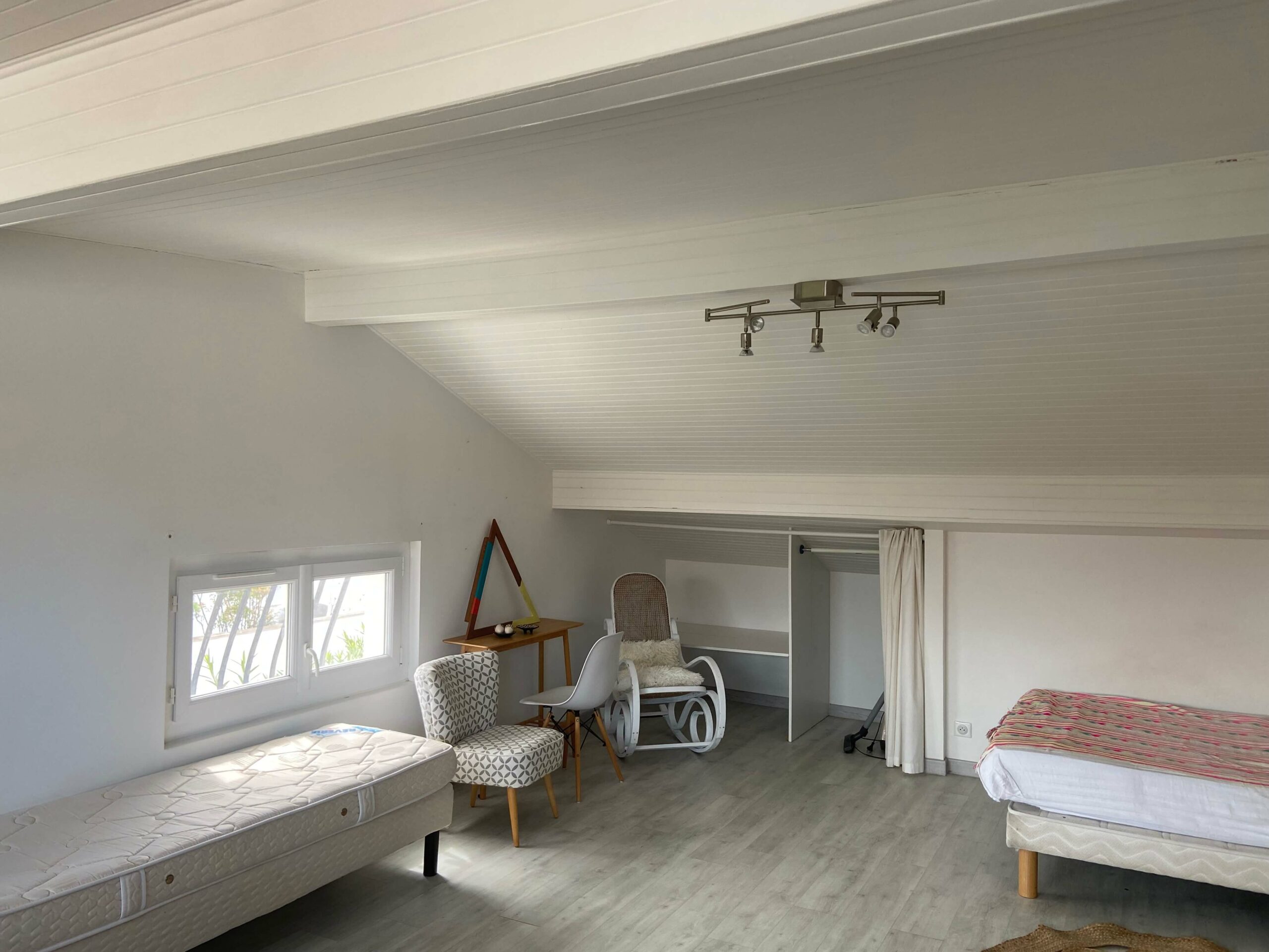 ecole de surf anglet uhaina hébergement proche des plages